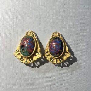 Vintage gold color clip on earrings